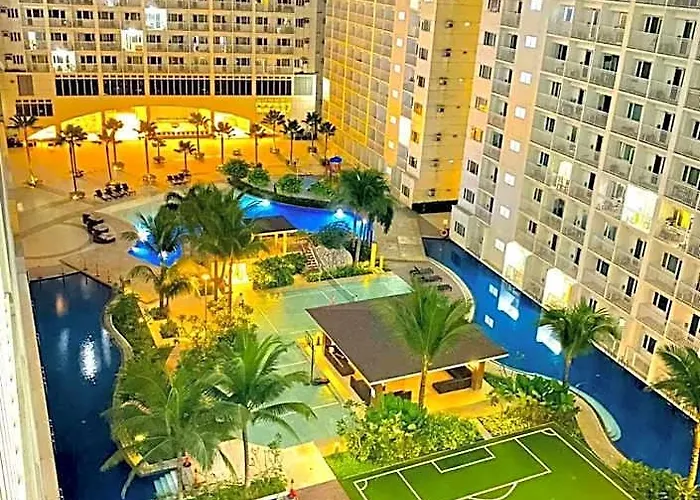 Отель Shore Residences Mall Of Pool View 200mbps Free Wi-fi